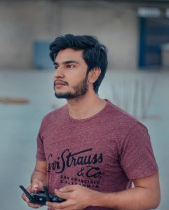 vlogger from quetta
