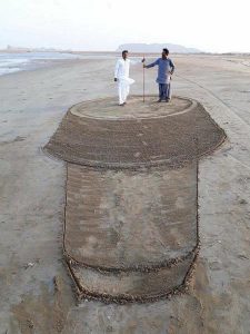 sand artists from pasni 