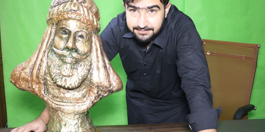 Sculpture: The Famous of All Bareachs Khan Fateh Khan Barech